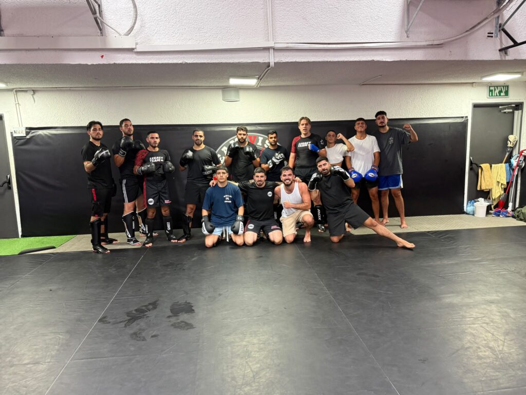 אימון MMA — תמונה מהזירה
